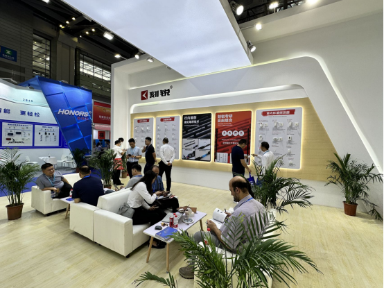 展會(huì)進(jìn)行時(shí)-現(xiàn)場(chǎng)直擊-2023安博會(huì)第二天，刻銳繼續(xù)精彩